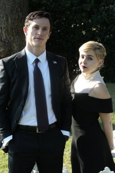 Foto Mae Whitman, Jonathan Tucker