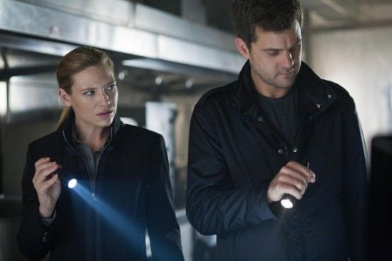 Foto Anna Torv, Joshua Jackson
