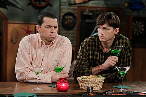 Two and a Half Men : Foto Ashton Kutcher, Jon Cryer