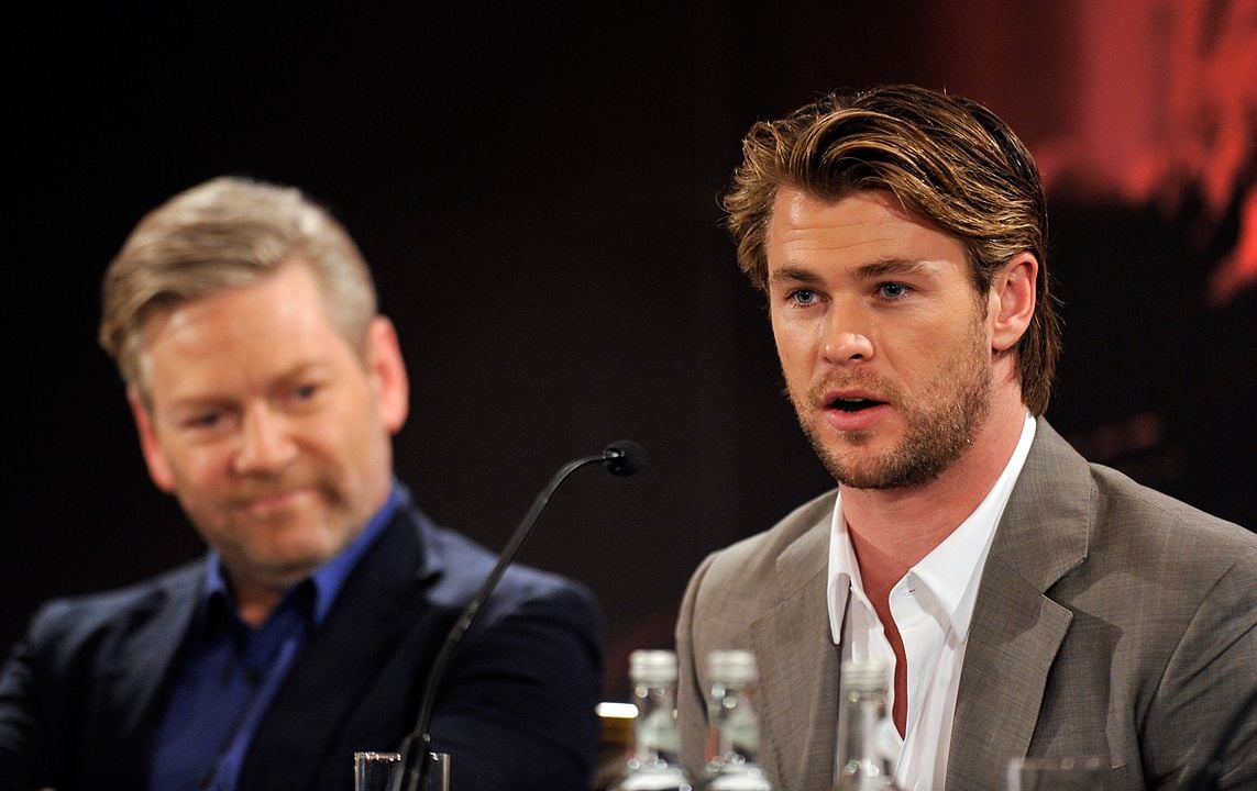 Thor : Foto Chris Hemsworth, Kenneth Branagh