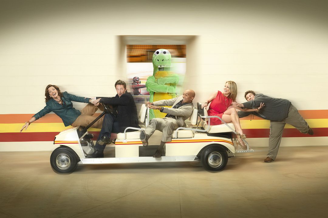 Foto Allison Janney, Andrea Anders, Matthew Perry