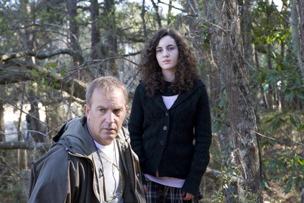 Foto Ivana Baquero, Kevin Costner