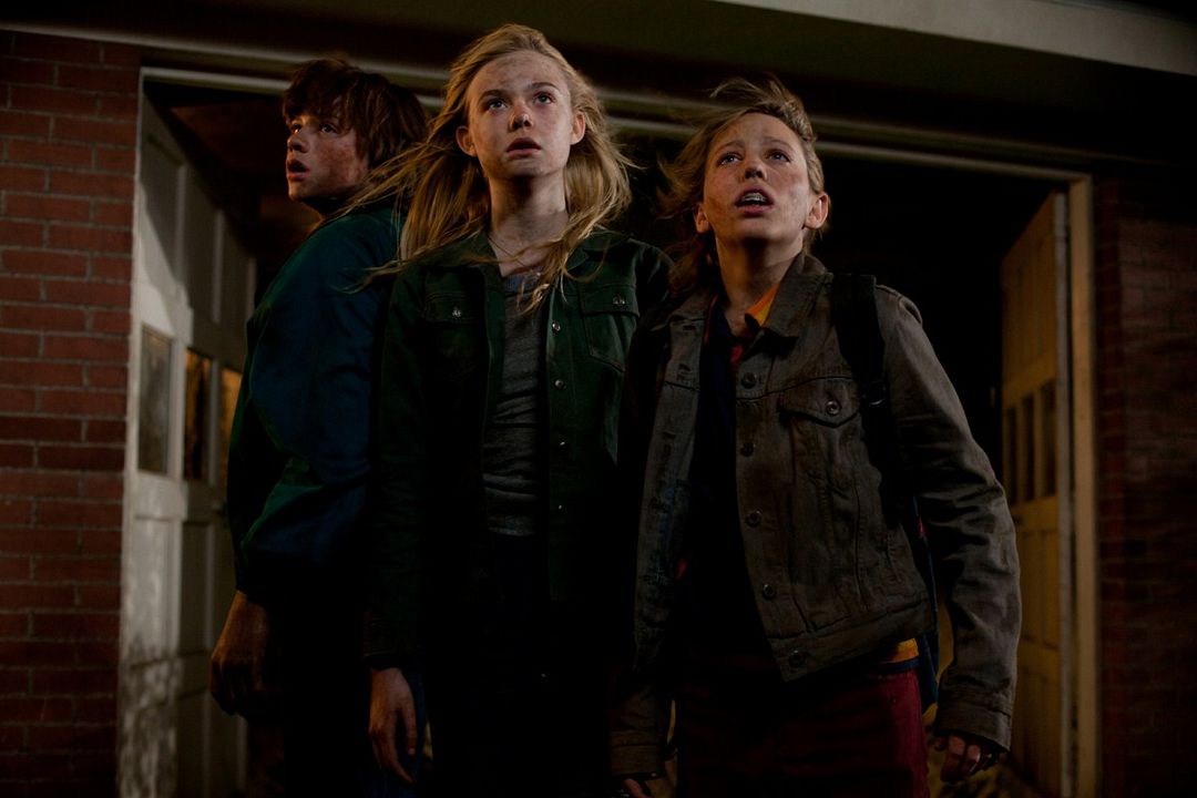 Super 8 : Foto Joel Courtney, Elle Fanning