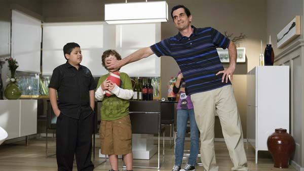 Foto Nolan Gould, Rico Rodriguez, Ty Burrell