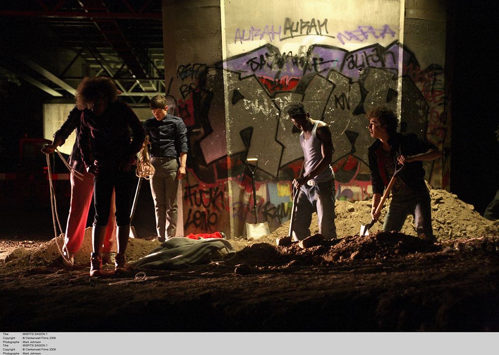Foto Robert Sheehan, Nathan Stewart-Jarrett, Antonia Thomas