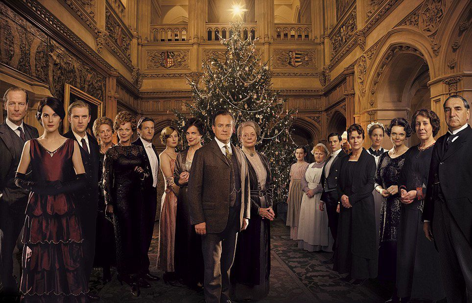 Foto Siobhan Finneran, Iain Glen, Jim Carter, Dan Stevens, Michelle Dockery, Rob James-Collier, Elizabeth McGovern, Phyllis Logan, Hugh Bonneville, Laura Carmichael, Lesley Nicol, Maggie Smith, Penelope Wilton