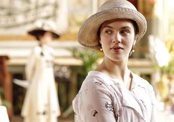 Foto Jessica Brown Findlay