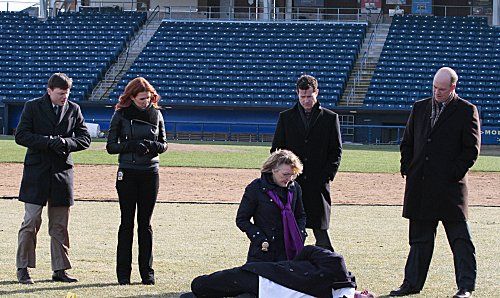 Foto Jane Curtin, Kevin Rankin, Michael Gaston