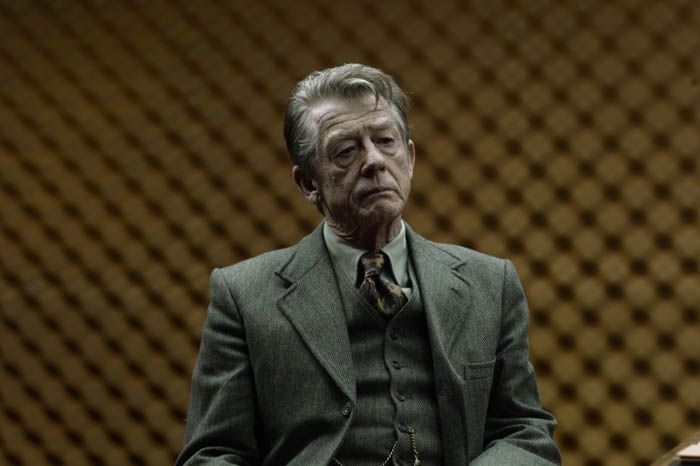 El espía que sabía demasiado : Foto John Hurt