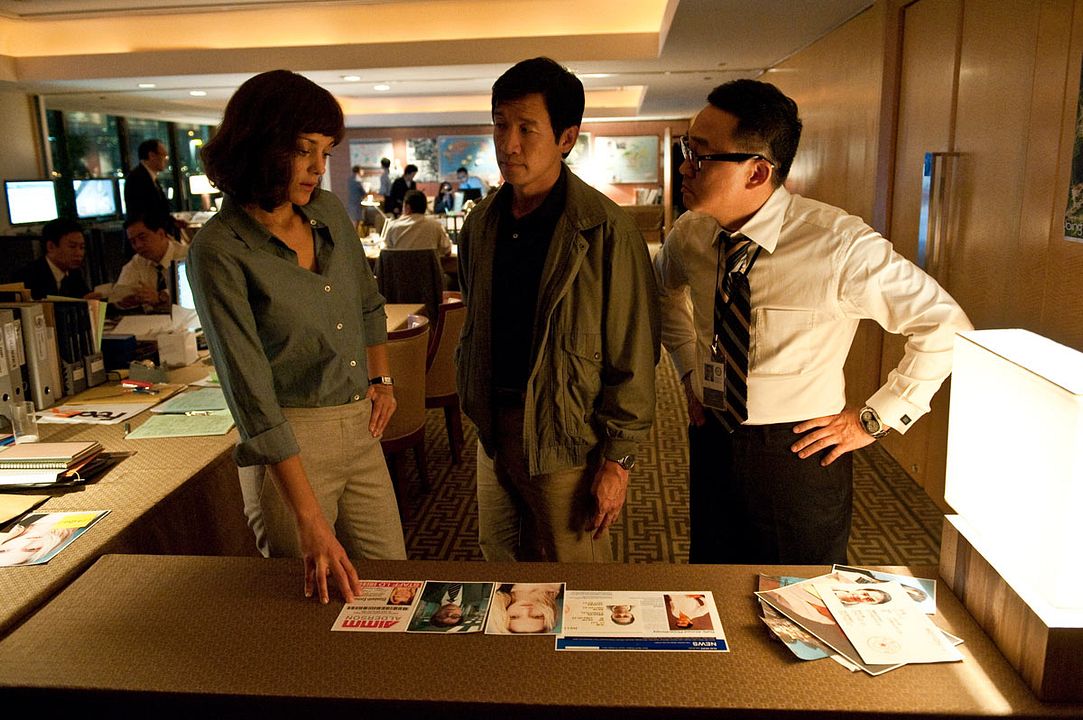 Contagio : Foto Marion Cotillard, Chin Han