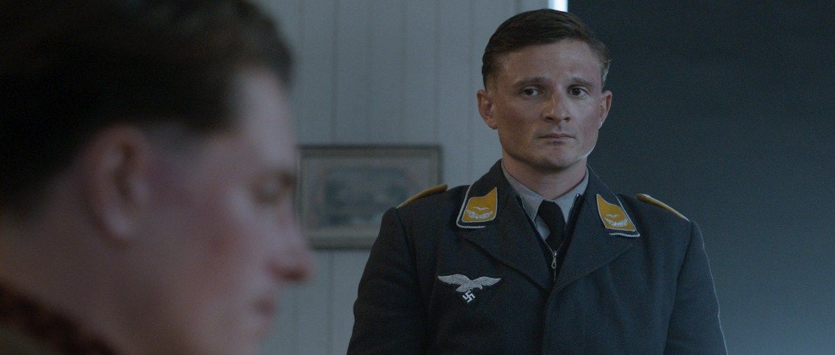 Into the white : Foto