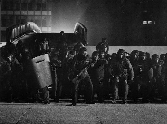 La conquista del planeta de los simios : Foto