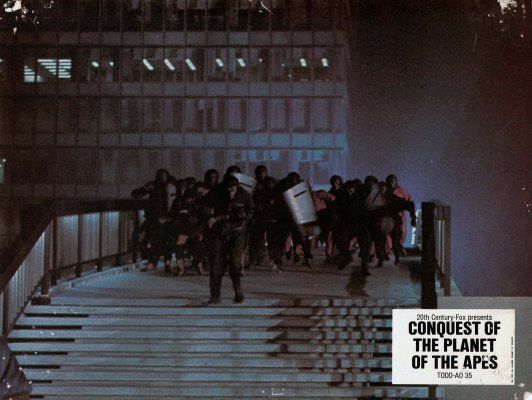 La conquista del planeta de los simios : Foto