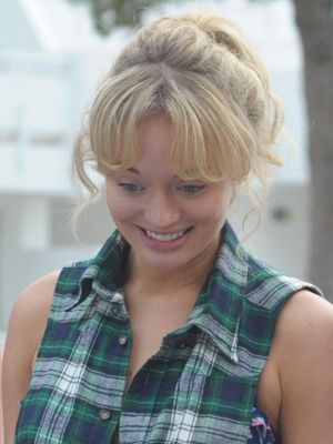 Póster Laura Haddock