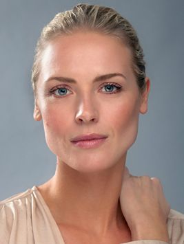 Póster Synnøve Macody Lund