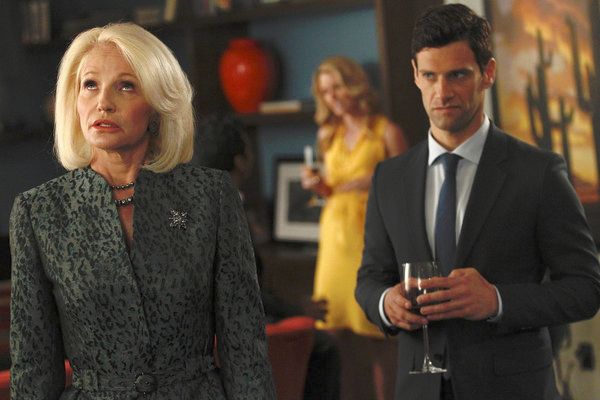 Foto Ellen Barkin, Justin Bartha