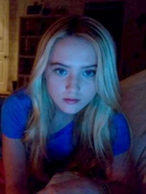 Póster Kathryn Newton