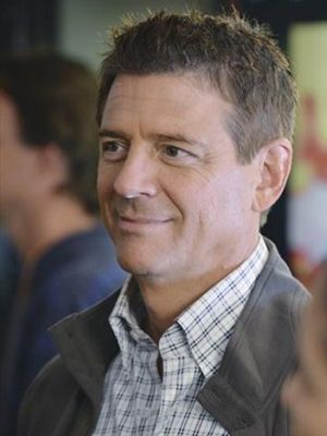 Póster Christopher Cousins