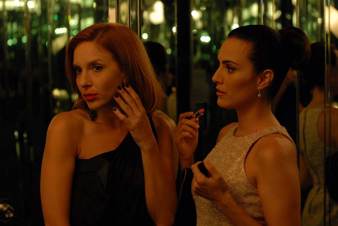 Dos más dos : Foto Carla Peterson