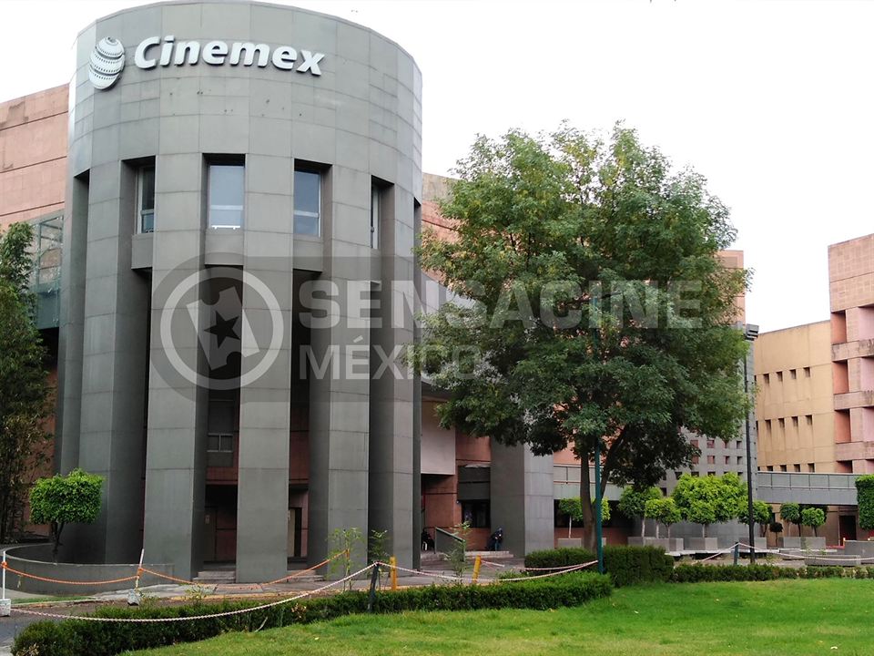 Cinemex CNA
