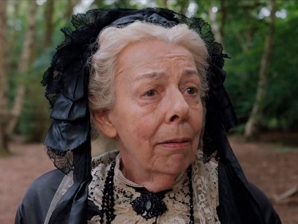 Frances De La Tour Enola Holmes