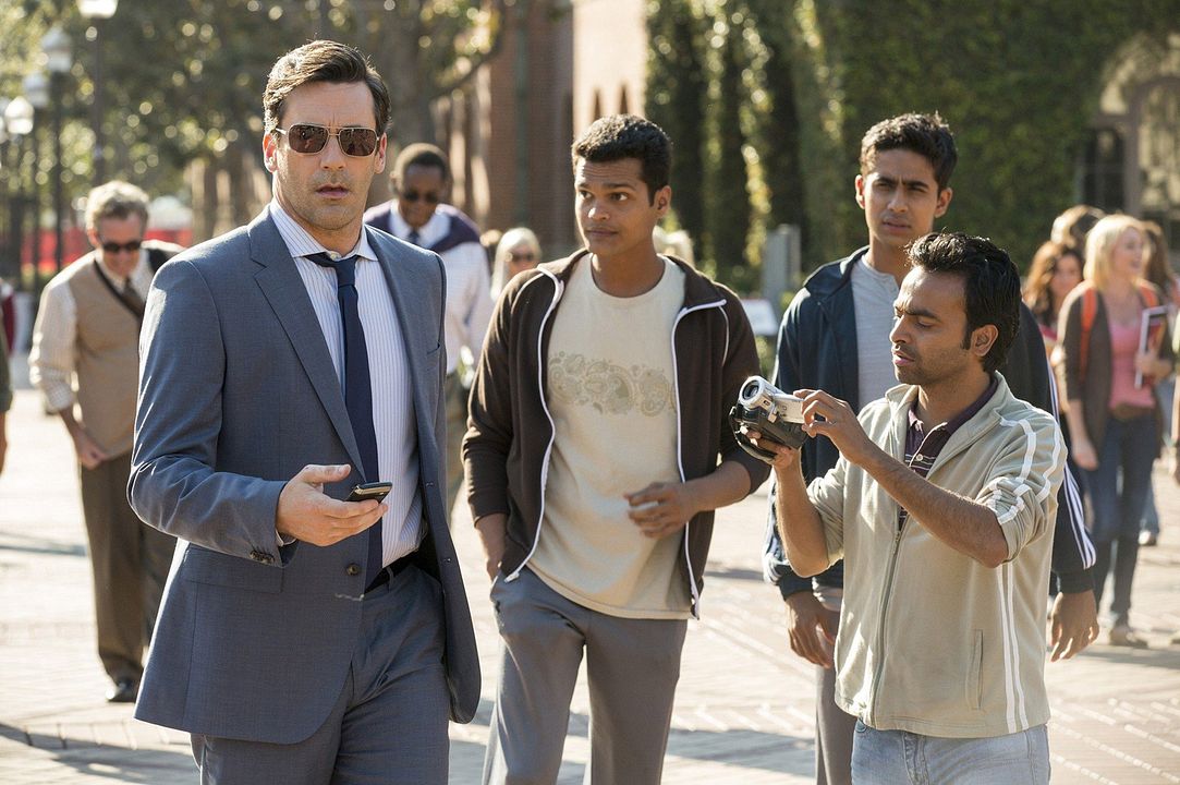 Foto Jon Hamm, Suraj Sharma, Pitobash
