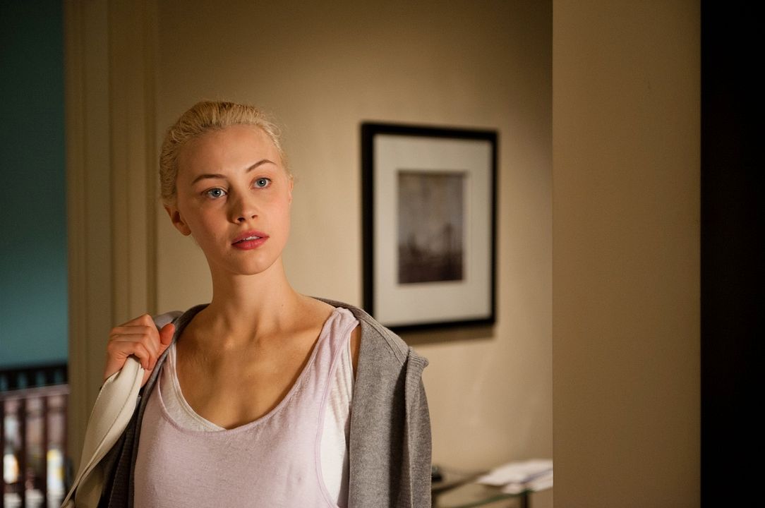 Enemigos idénticos : Foto Sarah Gadon