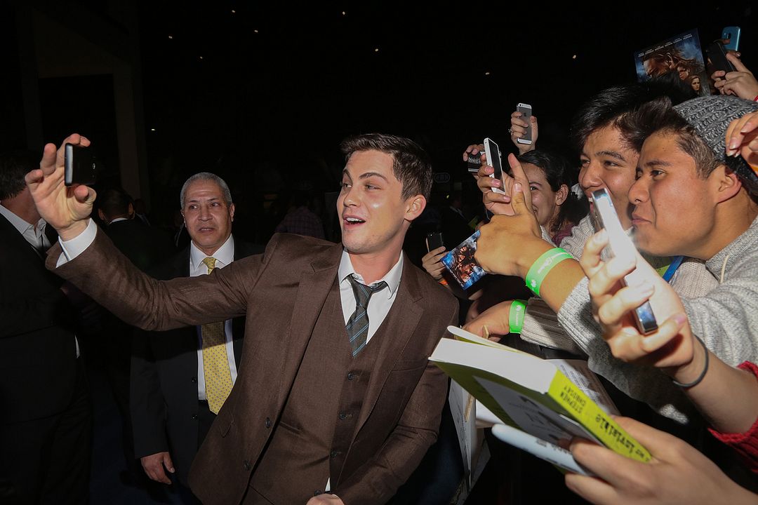 Noé : Cobertura de revista Logan Lerman