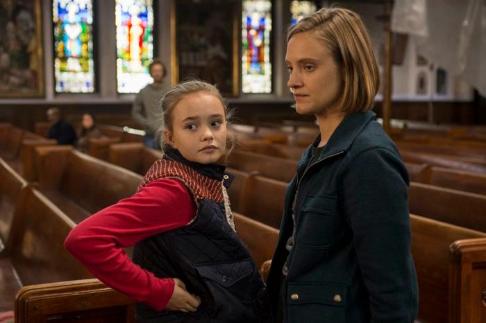 Foto Johnny Sequoyah, Kerry Condon