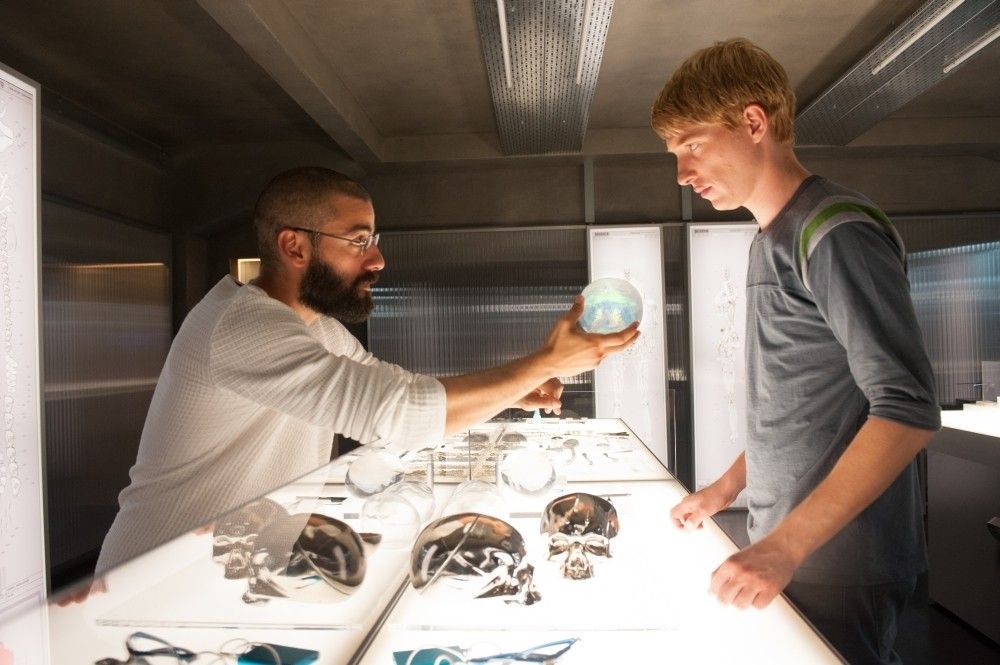 Ex Machina : Foto Oscar Isaac, Domhnall Gleeson