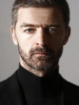 Póster Gabriel Constantin