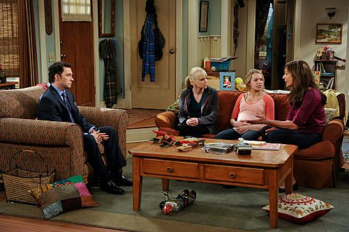 Mom : Foto Nate Corddry