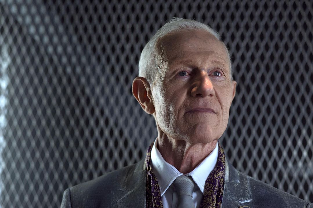 Los 100 : Foto Raymond J. Barry