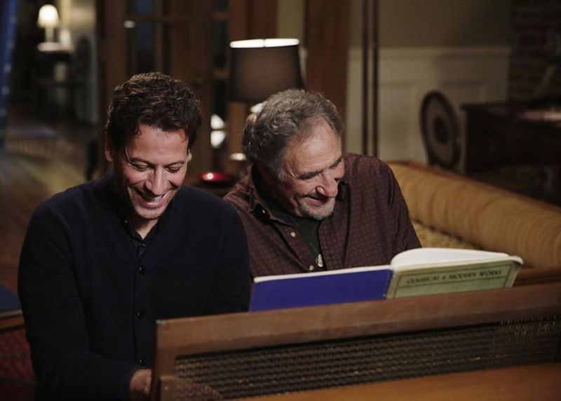 Foto Judd Hirsch, Ioan Gruffudd