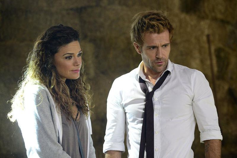 Constantine : Foto Matt Ryan, Angélica Celaya