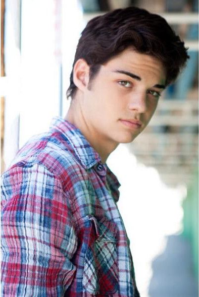 Póster Noah Centineo