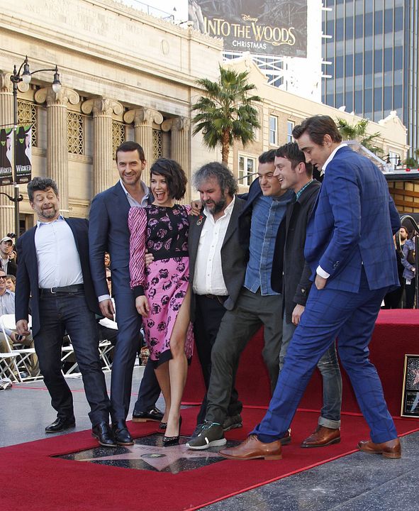 Cobertura de revista Evangeline Lilly, Lee Pace, Peter Jackson, Richard Armitage, Elijah Wood, Andy Serkis, Orlando Bloom