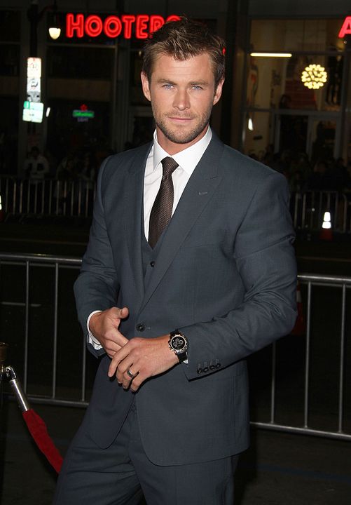 Blackhat (Amenaza en la red) : Cobertura de revista Chris Hemsworth