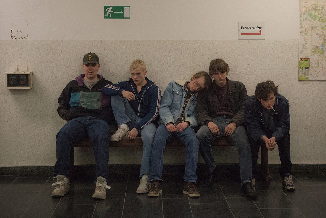 Foto Joel Basman, Merlin Rose