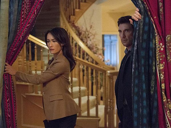 Foto Dylan McDermott, Maggie Q