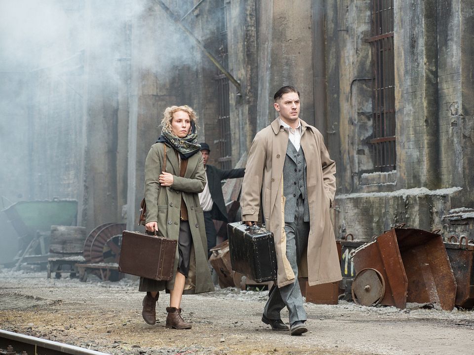 Crímenes ocultos : Foto Tom Hardy, Noomi Rapace