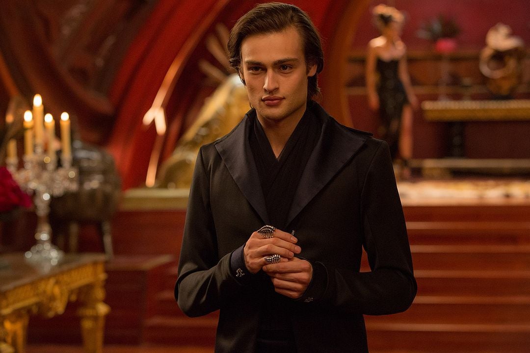El destino de Júpiter : Foto Douglas Booth