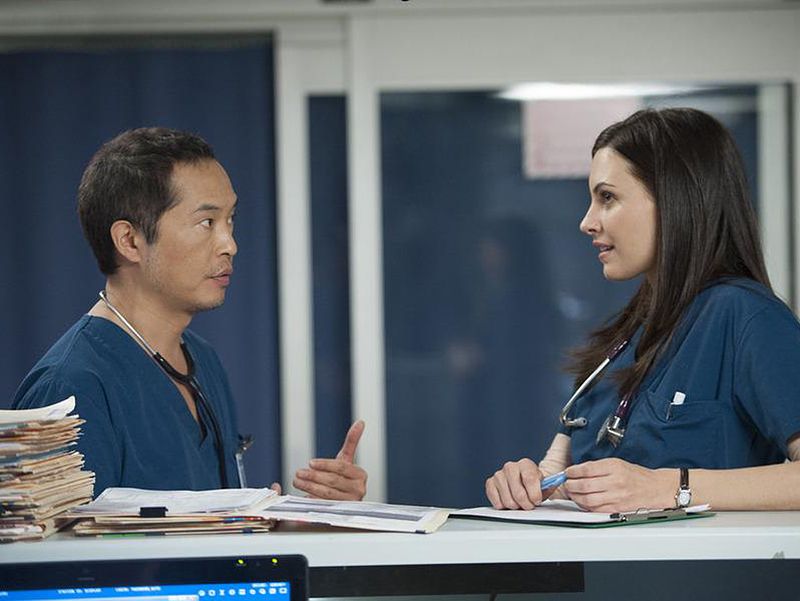 The Night Shift : Foto Jill Flint, Ken Leung