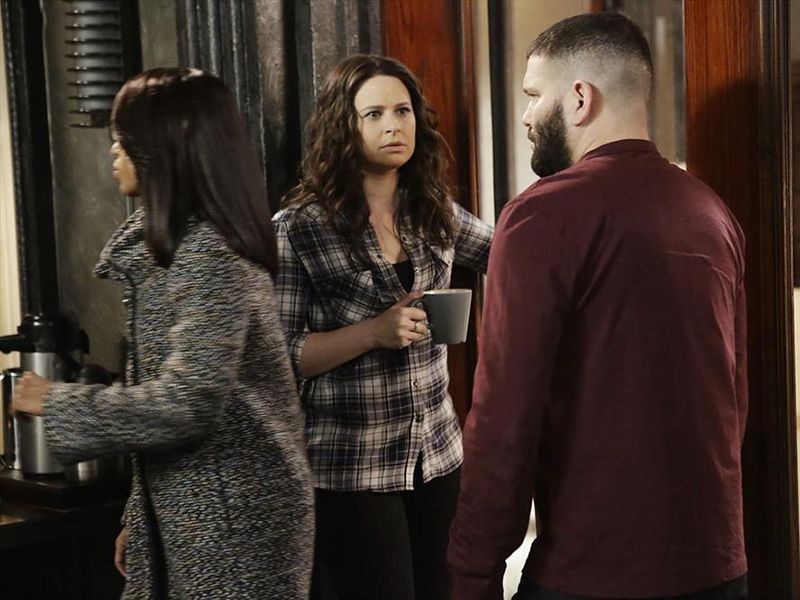 Scandal : Foto Katie Lowes, Guillermo Díaz, Kerry Washington