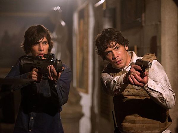 Los 100 : Foto Devon Bostick