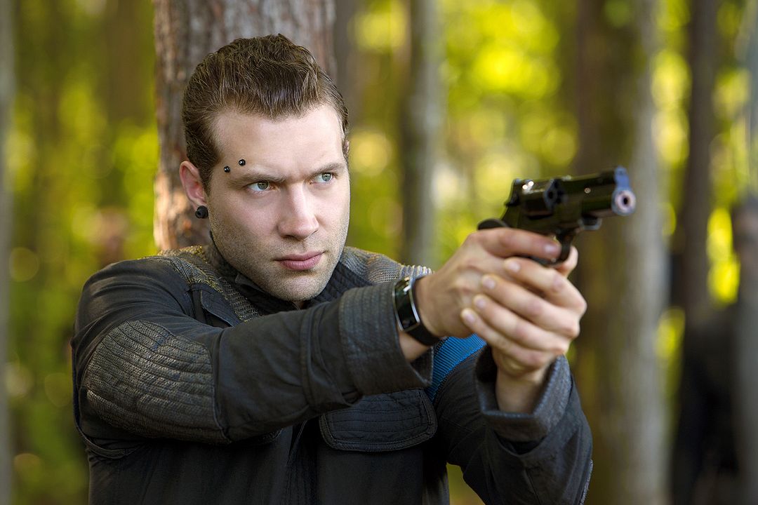La serie Divergente: Insurgente : Foto Jai Courtney
