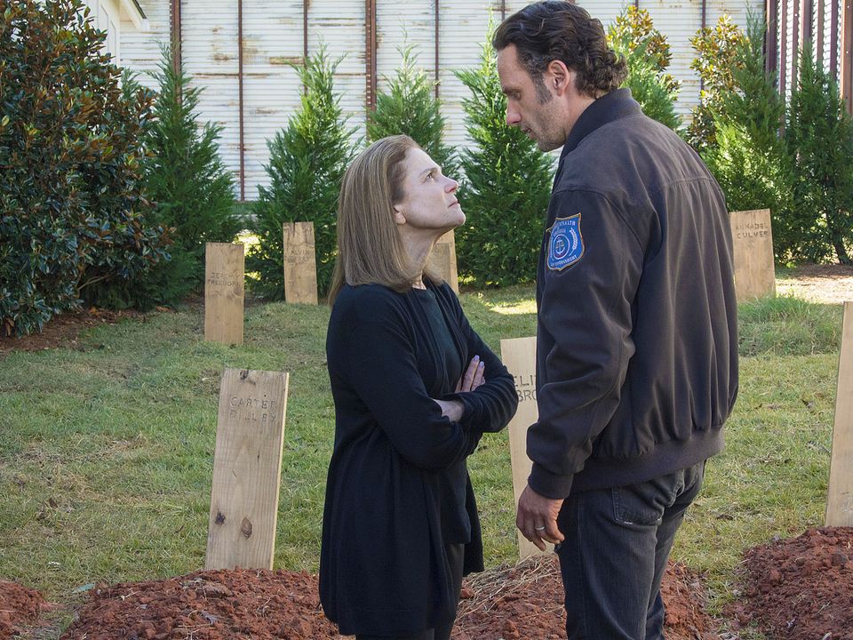 The Walking Dead : Póster Tovah Feldshuh, Andrew Lincoln