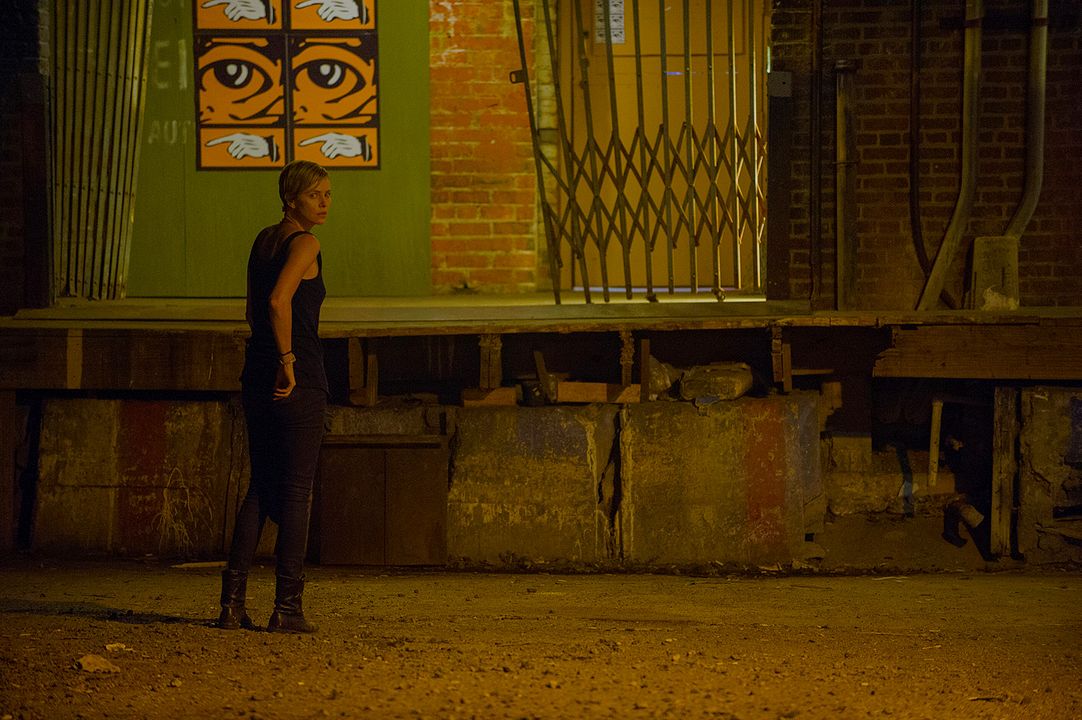 Lugares oscuros : Foto Charlize Theron