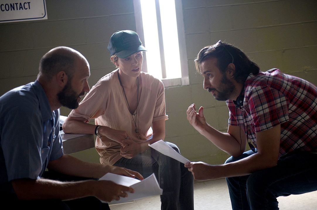 Lugares oscuros : Foto Corey Stoll, Charlize Theron