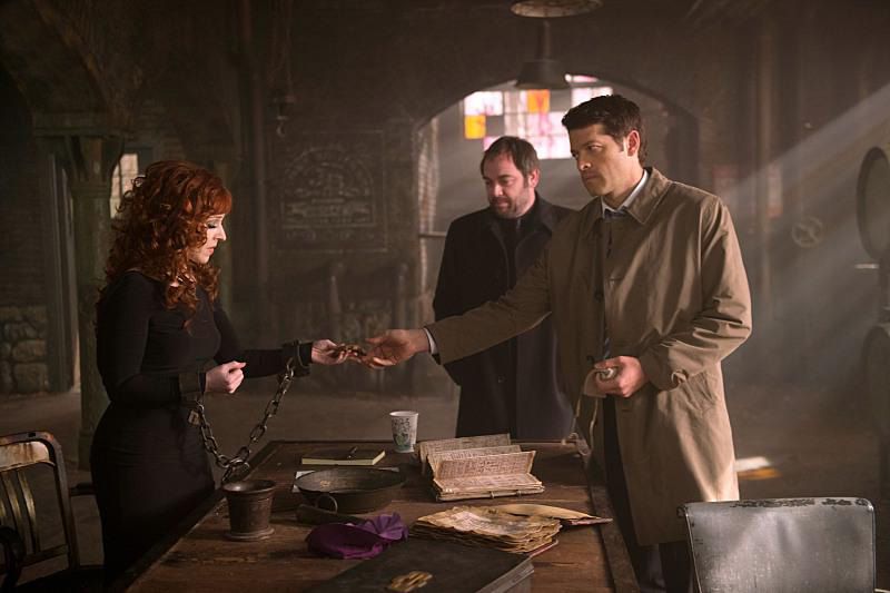 Supernatural : Foto Misha Collins, Ruth Connell